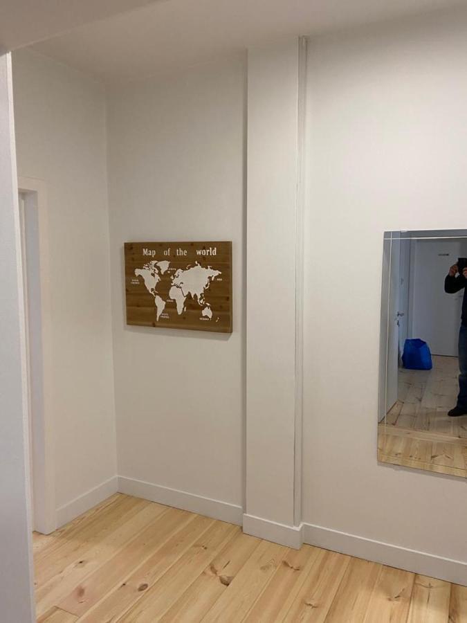 Modern Third Floor Apartamento