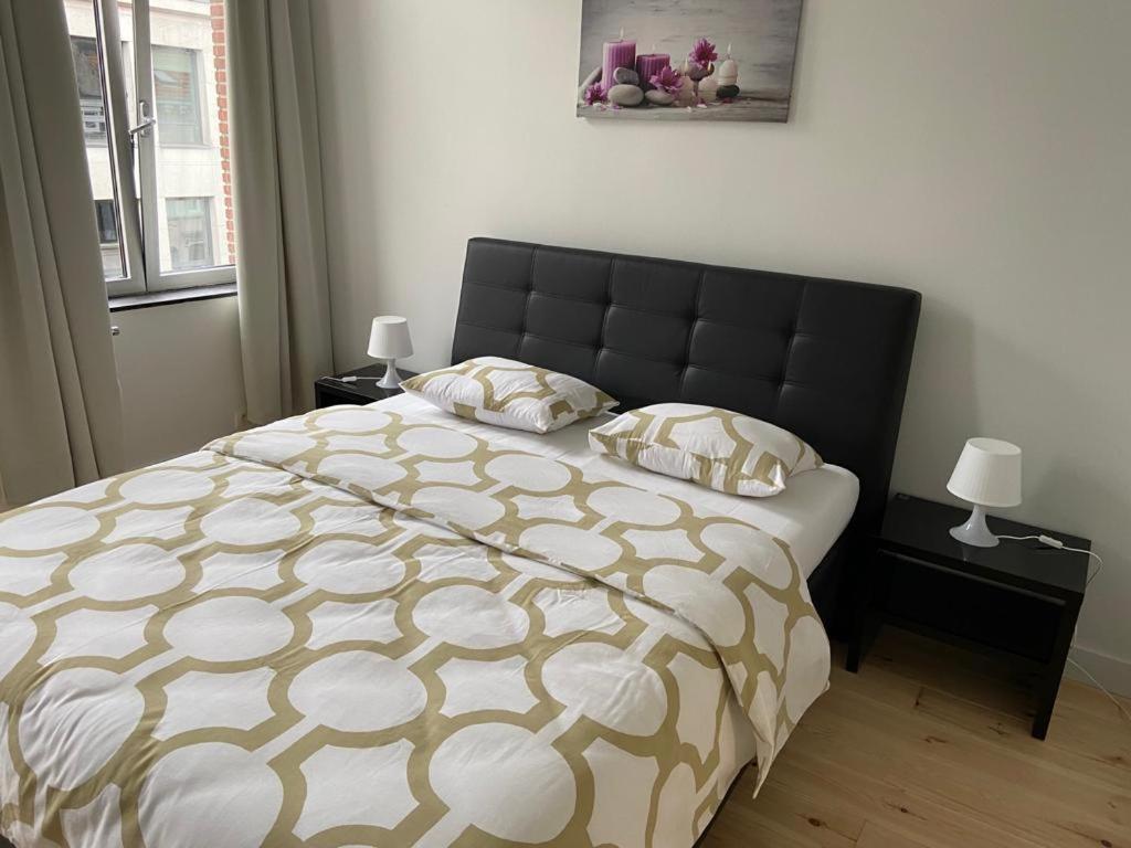 Modern Third Floor Apartamento Bruselas